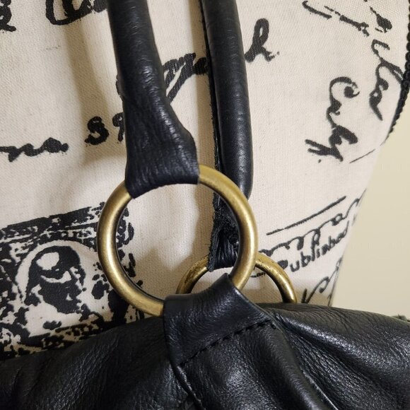 Large Black Pebbled Leather Ruffled Shoulder Bag - Picture 4 of 7